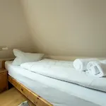 Land & 22 Appartement
